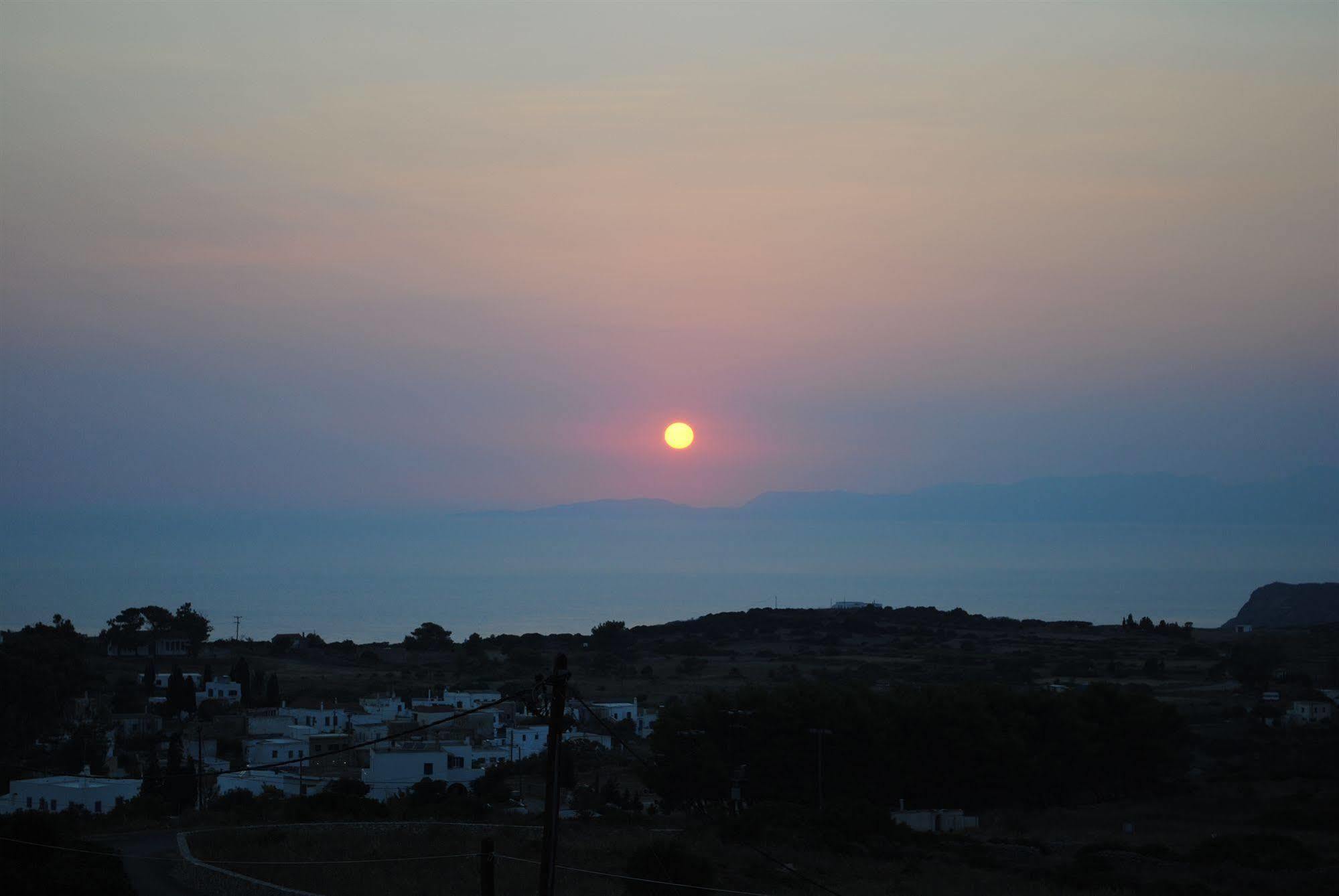 Athena Hotel Milopotamos  Екстер'єр фото
